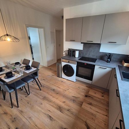 Charmante 2 Zimmer-Wohnung Mit Fahrradstellplaetzen Koblenz  Exterior photo